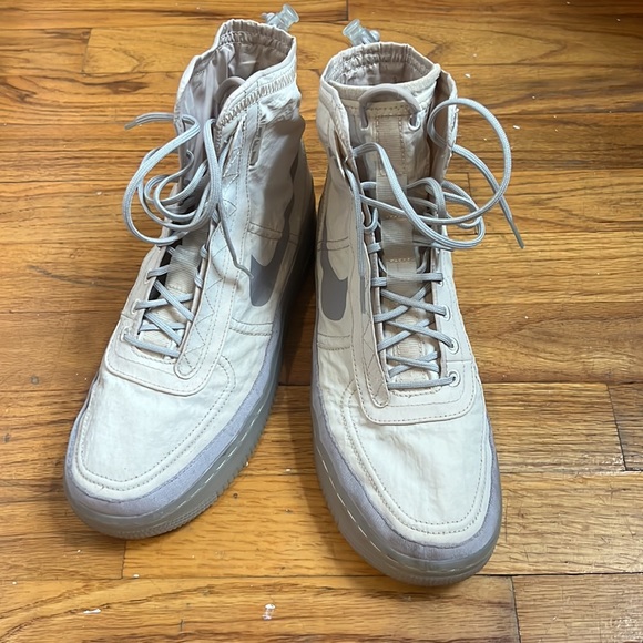 Nike Wmn’s Air Force 1 High Shell “Sail” - Picture 8 of 9